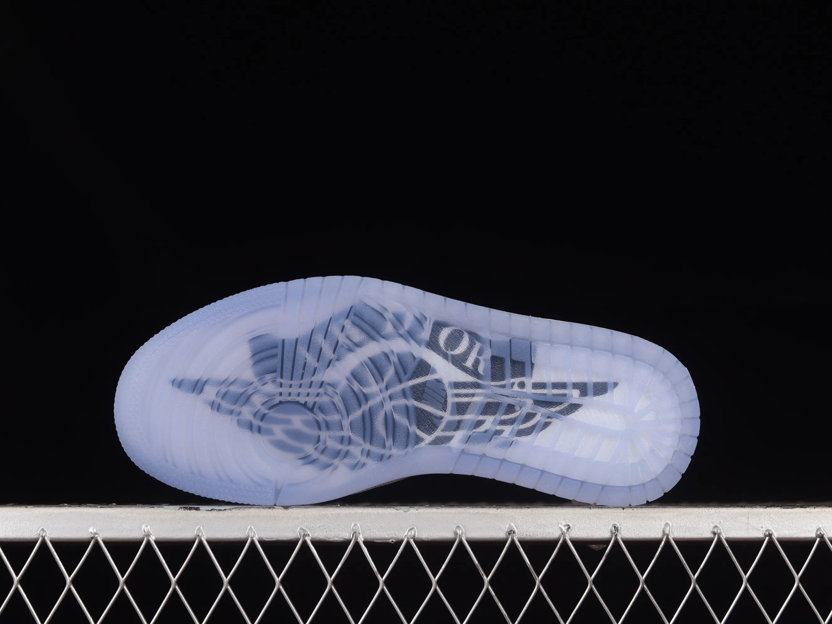 All categories Air Jordan Jordan series basketball shoes Air Jordan 1 Low Dior x Air Jordan 1 Low AJ1 Joe 1 Dior joint white gray low top CN8608-002